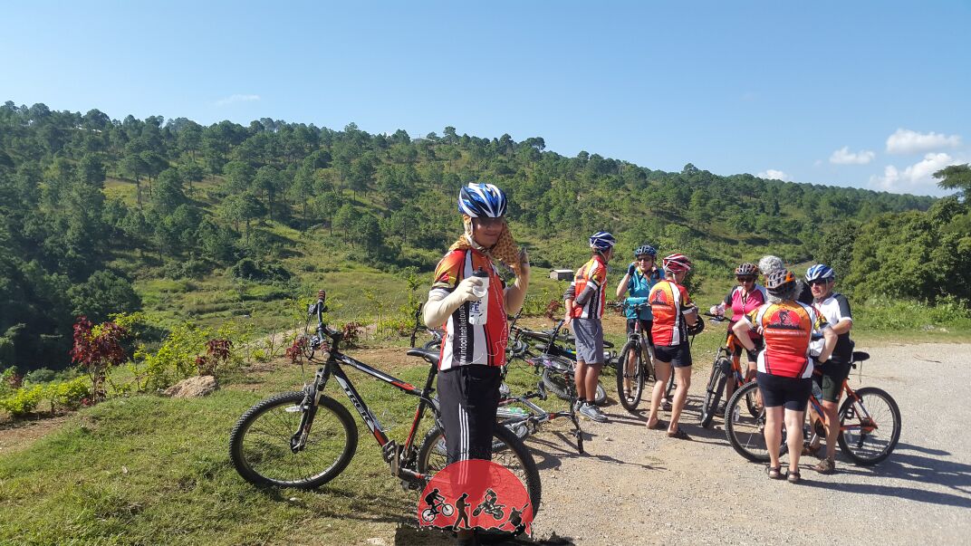 6 Days Hanoi Cycle To Ba Be Lake – Cao Bang – Ban Gioc Waterfall – Lang Son