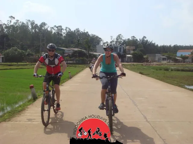 Hanoi Cycle To Ba Be Lake – Cao Bang – Ban Gioc Waterfall – Lang Son – 6 Days 3