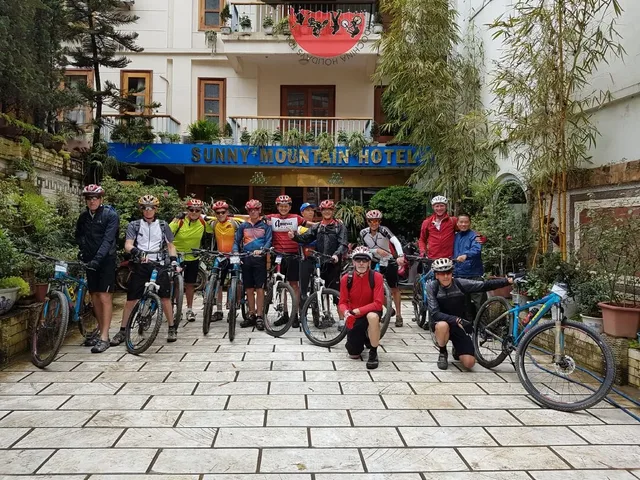 Hanoi Cycle To Saigon via Central Highland Of Vietnam – 13 Days 1