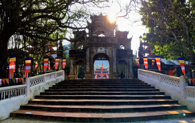 Hanoi – Perfume Pagoda 1 Day 3